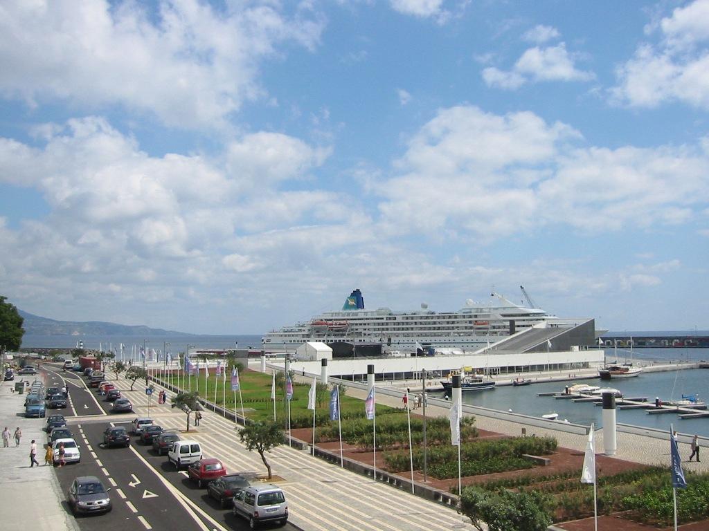 Solmar Alojamentos Ponta Delgada Esterno foto